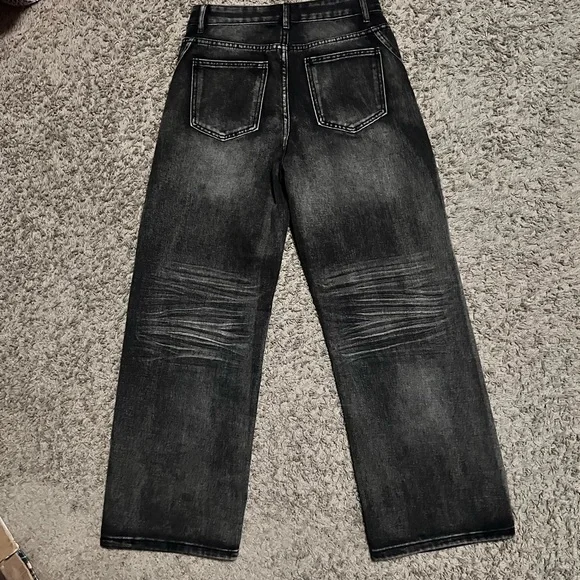 Acid Washed Jeans - Picture 2 of 3